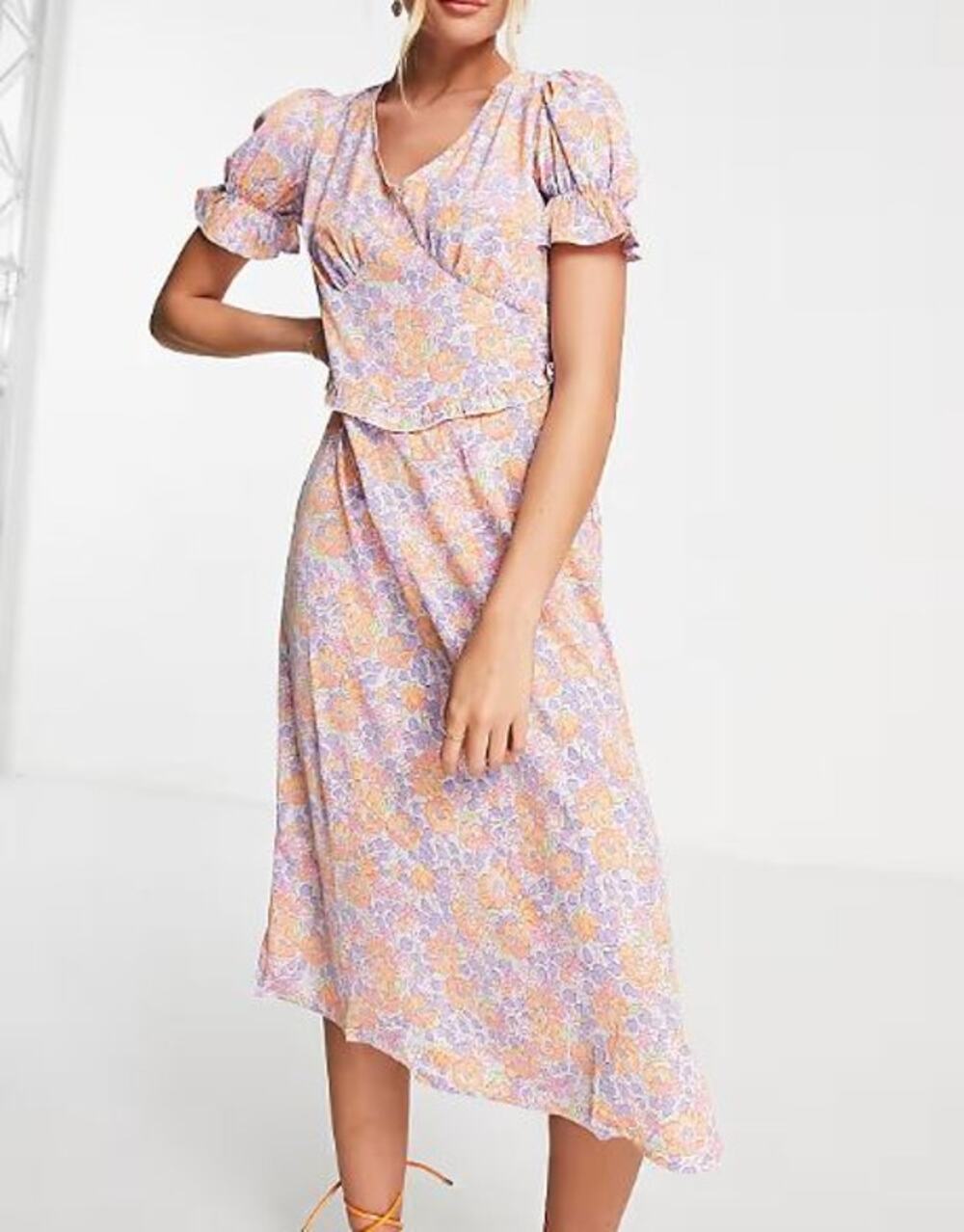 QED London v neck frill waist midi dress in floral print NWT Size 6